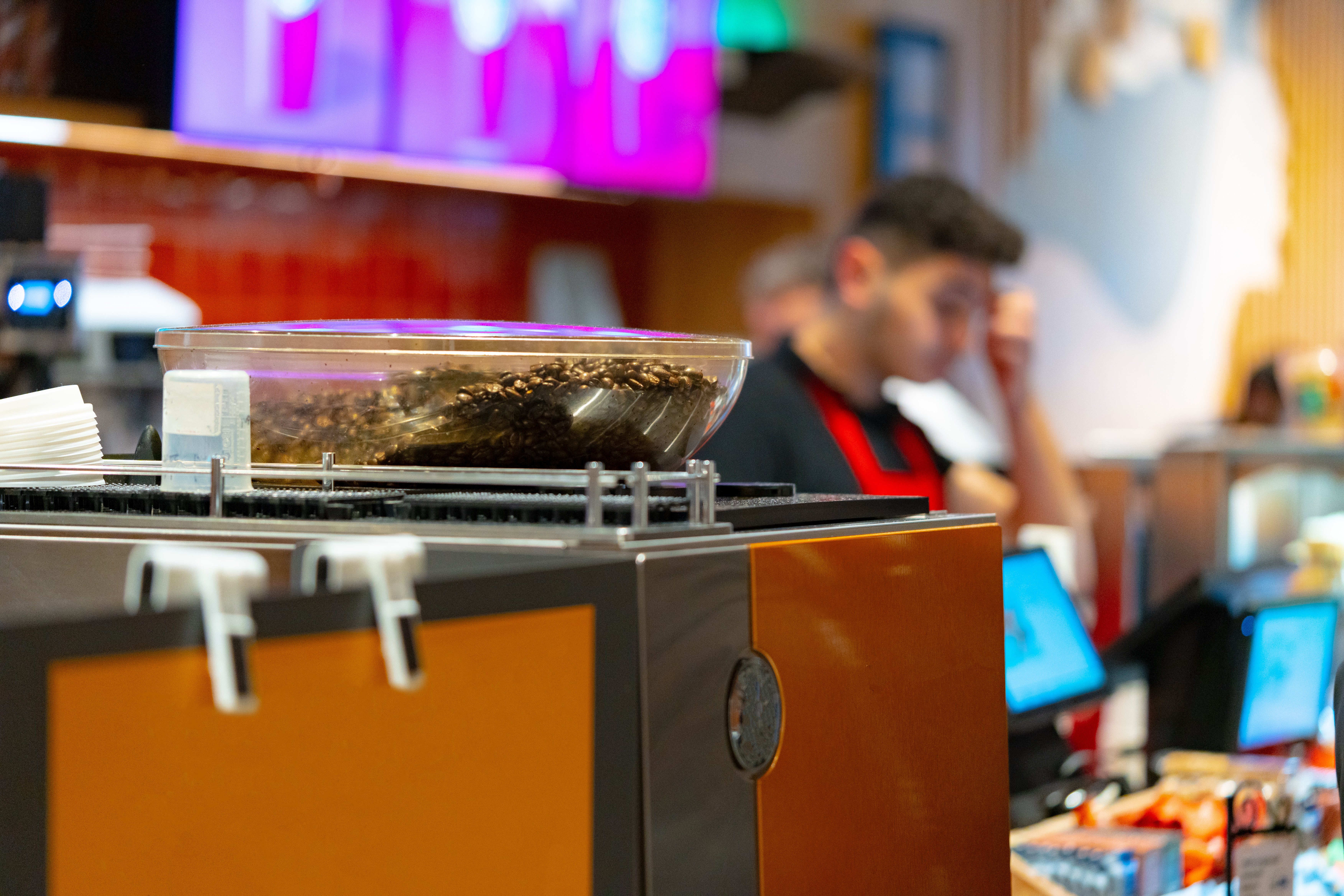 coffee-beans-in-a-coffee-machine-in-coffeeshop-2023-11-27-05-31-09-utc