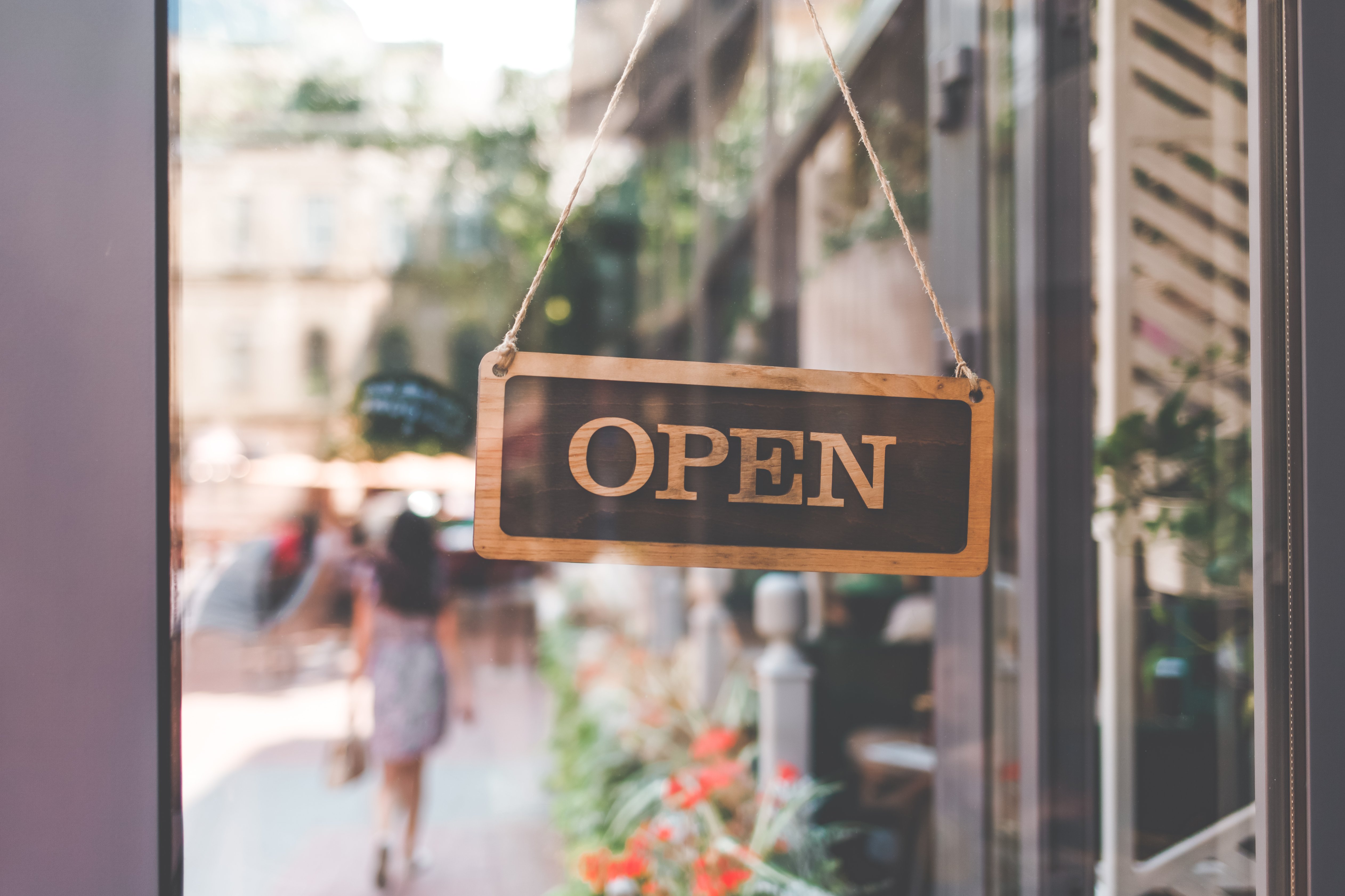 sign-open-on-the-door-of-the-restaurant-open-sign-2023-11-27-05-34-42-utc